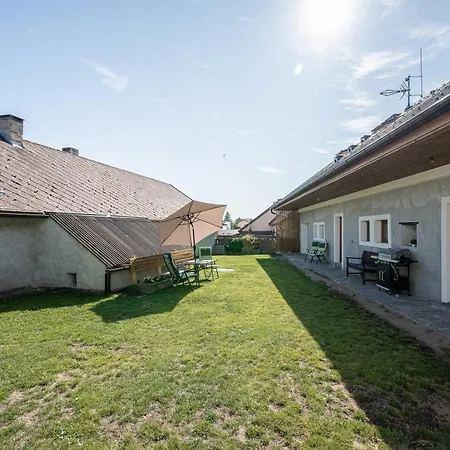Chalupa Kozarovice Holiday home *